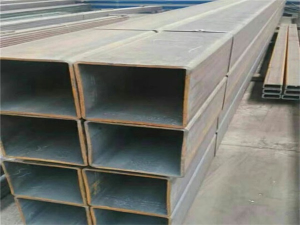 昆都仑Q355B<font style='color:red'>无缝方管</font>大厂出货